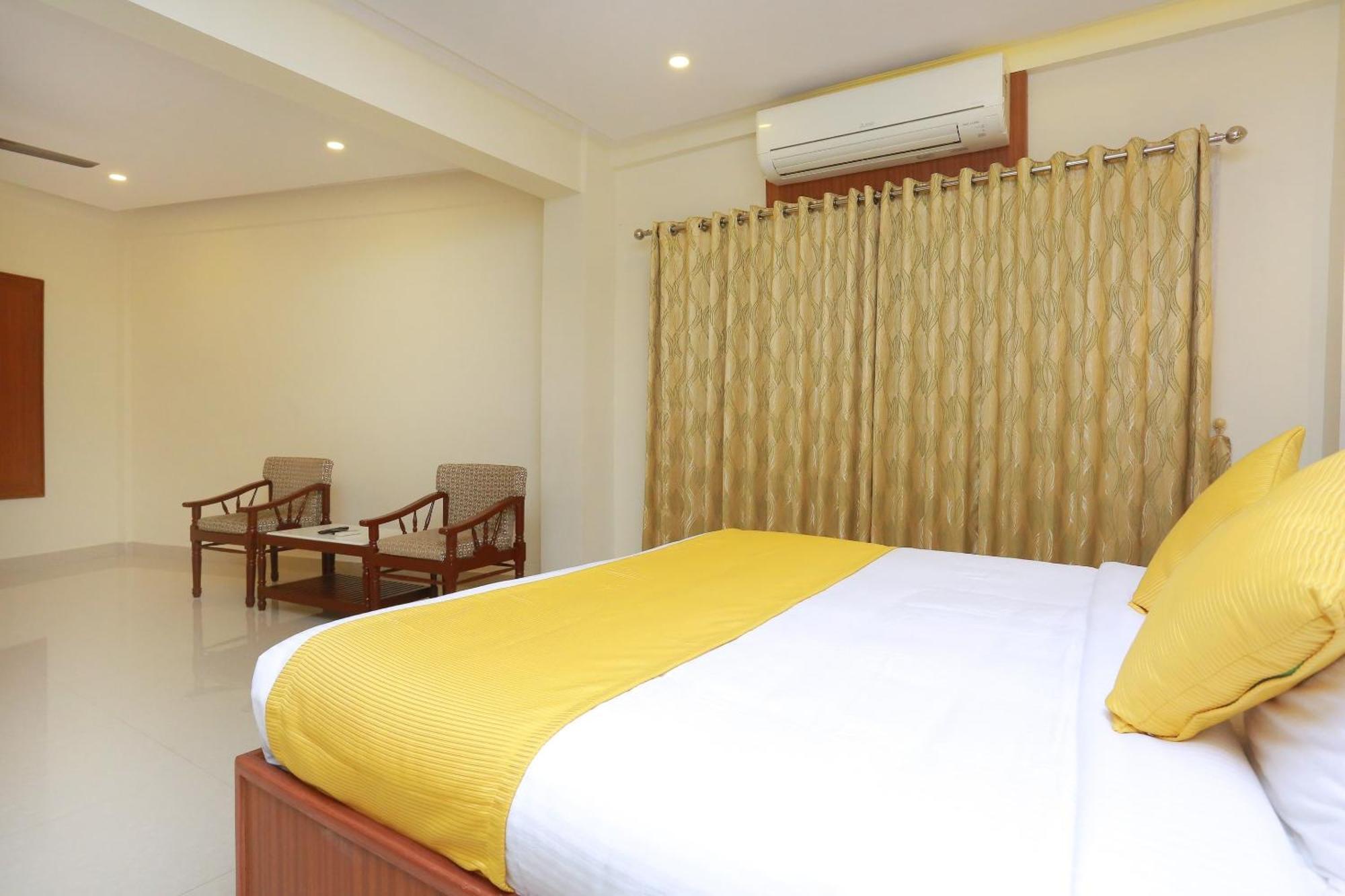 Capital O Kovilakam Residency Thrissur Buitenkant foto