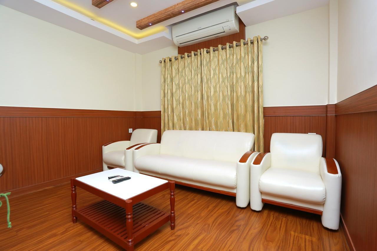 Capital O Kovilakam Residency Thrissur Buitenkant foto
